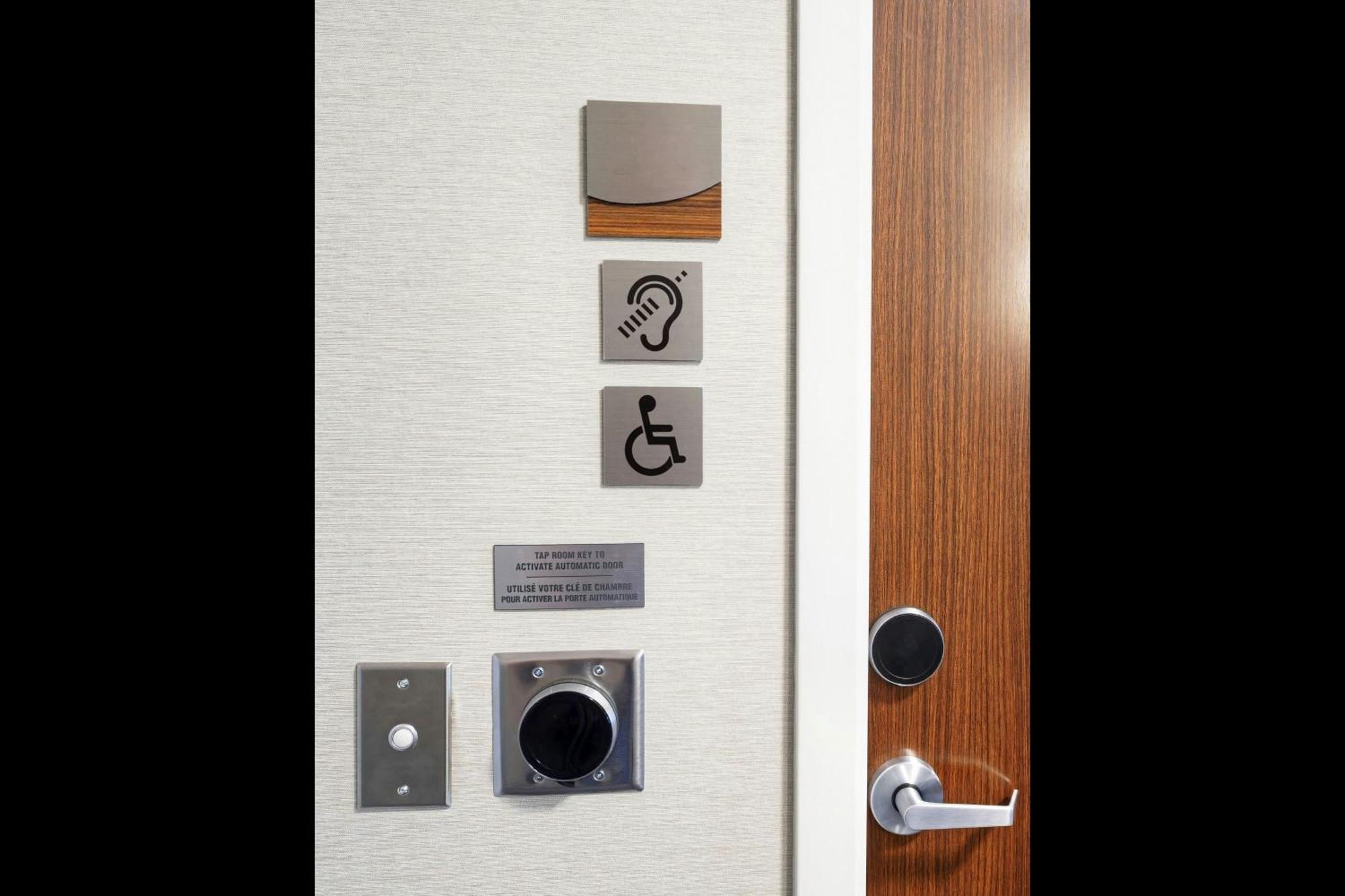 Fairfield Inn & Suites By Marriott Ottawa Airport Екстериор снимка